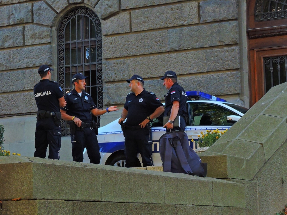 Udarali ga u glavu, sav krvav završio u policiji!