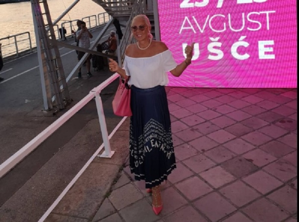 Lepa Brena priznala sve o zdravstvenim problemima, a onda otkrila zašto stalno nosi VENTILATOR sa sobom! (VIDEO)