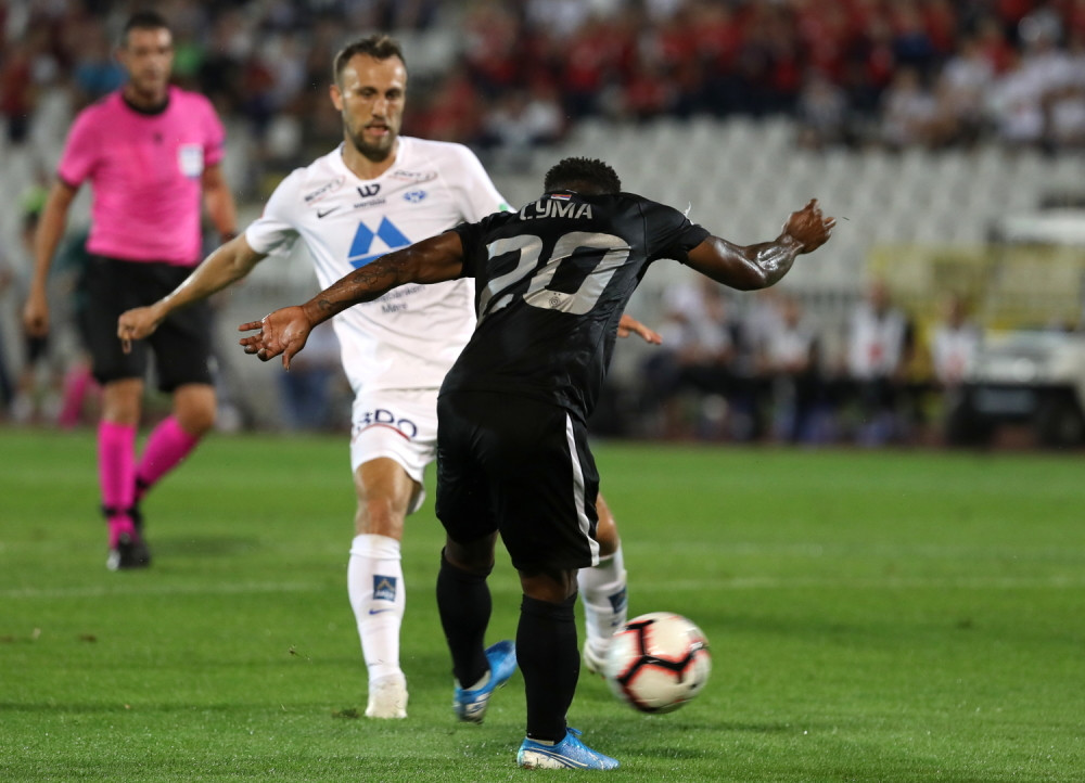 Komentator je vikao u transu! Partizan vodio, a onda je usledio NESPORTSKI POTEZ Moldea! Svi su protiv nas! (FOTO + VIDEO)