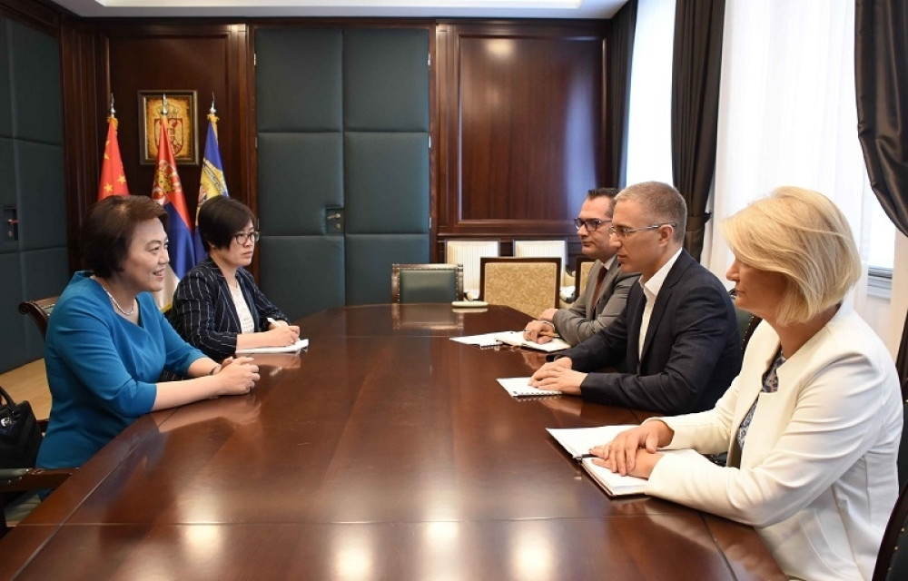 Kineski policajci rame uz rame sa srpskim obavljaće KLJUČNU funkciju u Beogradu! (FOTO)