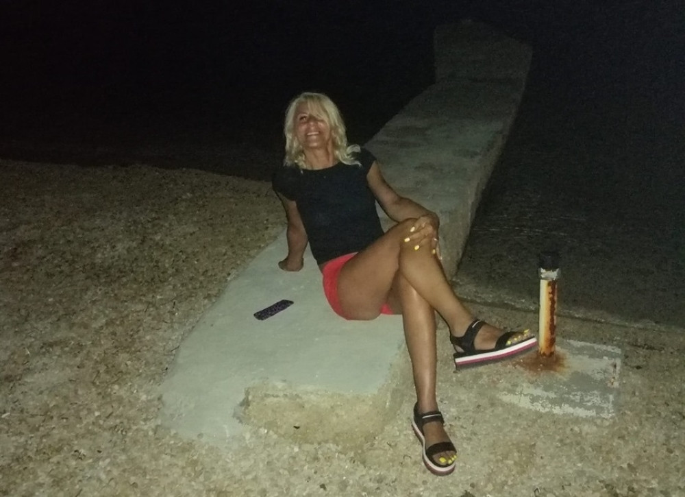 Jasna pronašla koverat pun para, na njemu pisala jedna reč! Našla je vlasnika, a onda se dogodio preokret kakav nije mogla ni da zamisli! (FOTO)