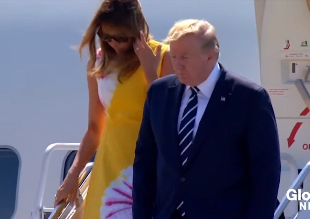 Melanija će poludeti, Tramp dovodi novu manekenku u Belu kuću!