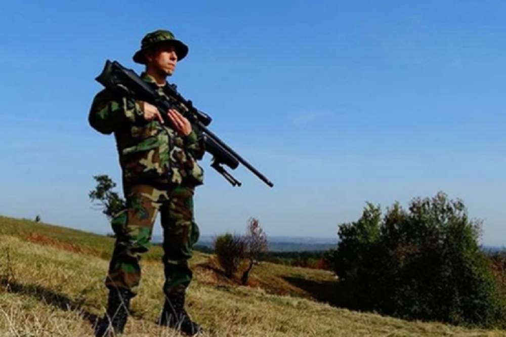 U kući je zatekao tri žene kako spavaju, jedna je uzela sekiru i krenula na njega, tada je počeo pokolj!