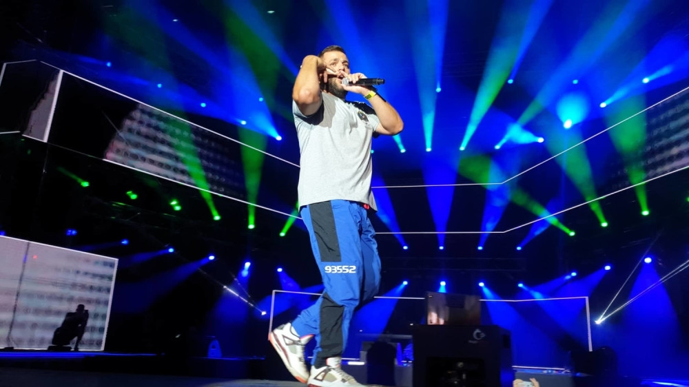 Publika je čitavo veče njega čekala, Cobi oduvao kada se pojavio na sceni! Dobio najveći aplauz! (FOTO/VIDEO)