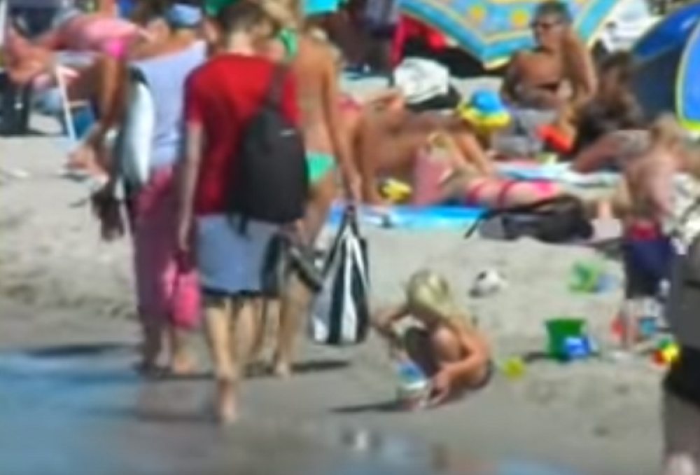 Maskirani napadači nemilosrdno pucali u njih! Horor usred bela dana na omiljenoj gradskoj plaži!
