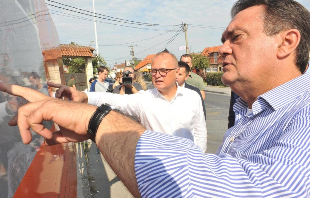 Počelo čišćenje kanalske mreže na levoj obali Dunava (FOTO)