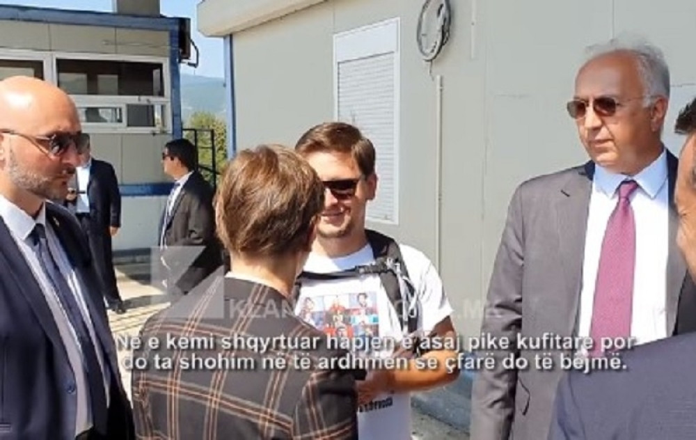 Zaustio nešto sramno, a onda je Ani Brnabić pao mrak na oči! Dobio je odgovor koji će pamtiti dok je živ! (VIDEO)