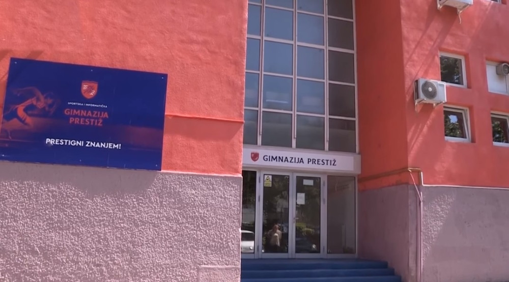 Spoj dve oblasti po kojima nas sve više prepoznaju - sportska i informatička gimnazija "Prestiž" (VIDEO)