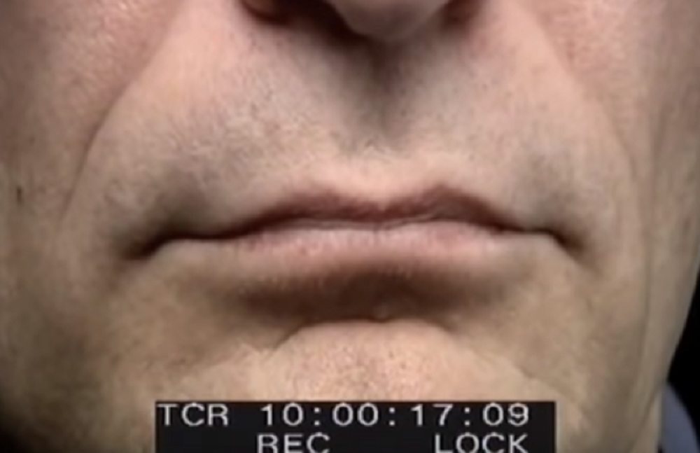 Odsekao sam mu pen*is, a onda smo ga jeli zajedno! Krvario je satima u kadi, a onda sam uzeo nož...