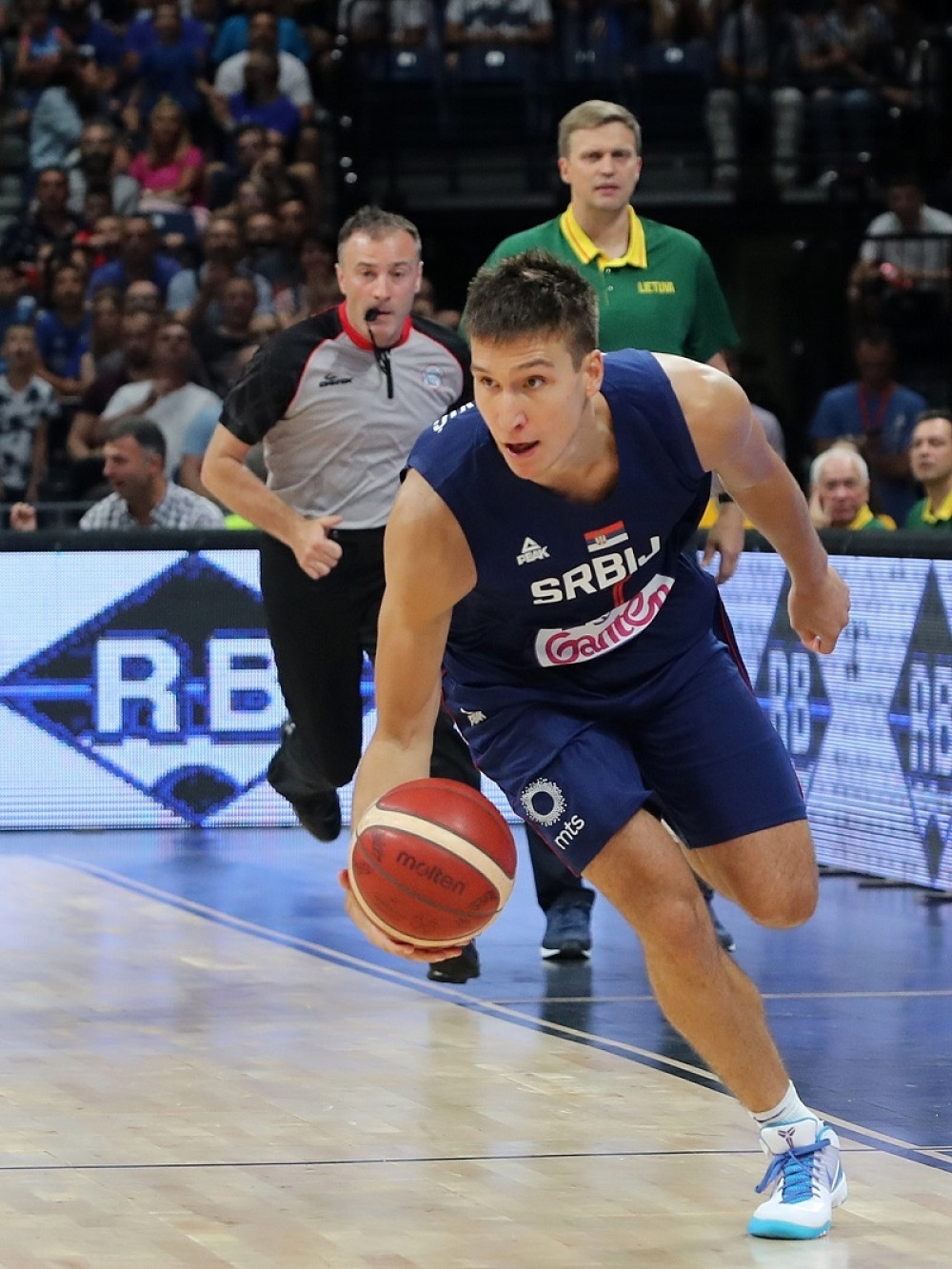 BOGDAN ZNA šta ga čeka u Kini, a šta čeka njegove čuvare... JADNI ONI!