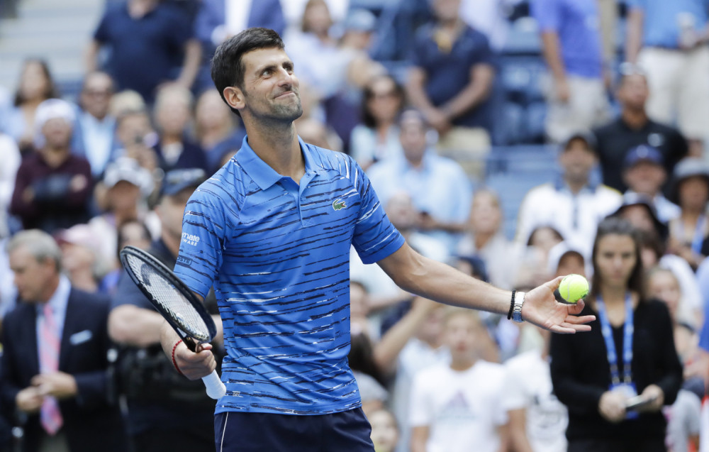 Navijač provocirao Novaka tokom njegovog treninga! (VIDEO)