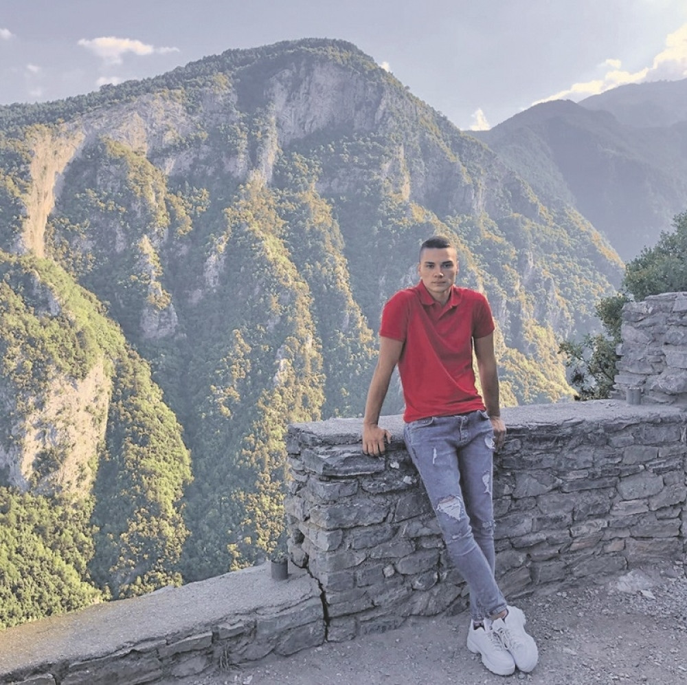 "Moj sin bi bio živ da spasioci nisu štrajkovali! Kupio sam mu beli sanduk jer nije bio oženjen" (FOTO)