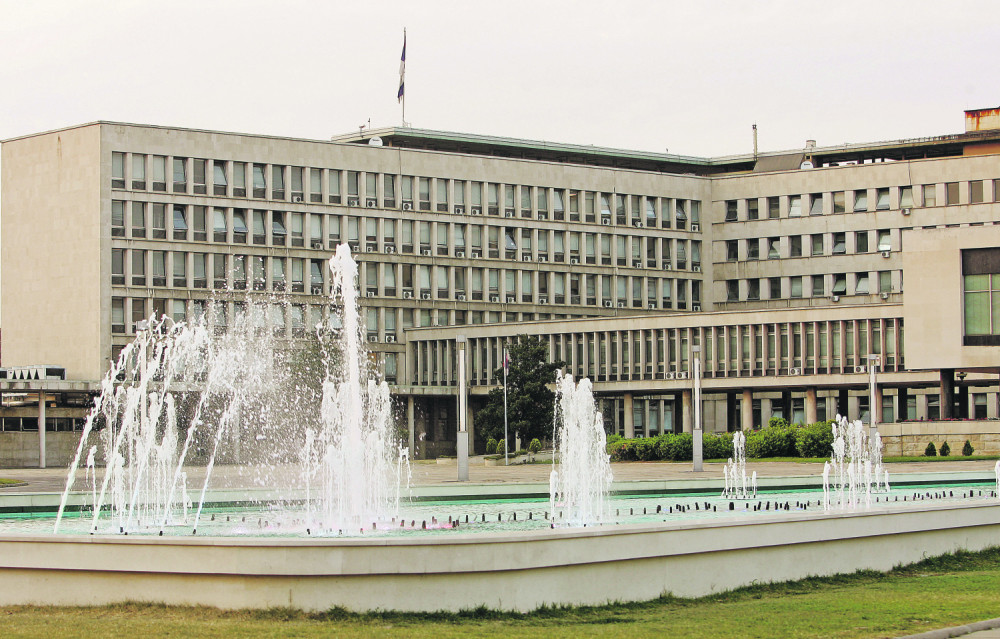 Palata „Srbija“ i nakon više od pola veka monumentalnim izgledom dominira pejzažom Novog Beograda