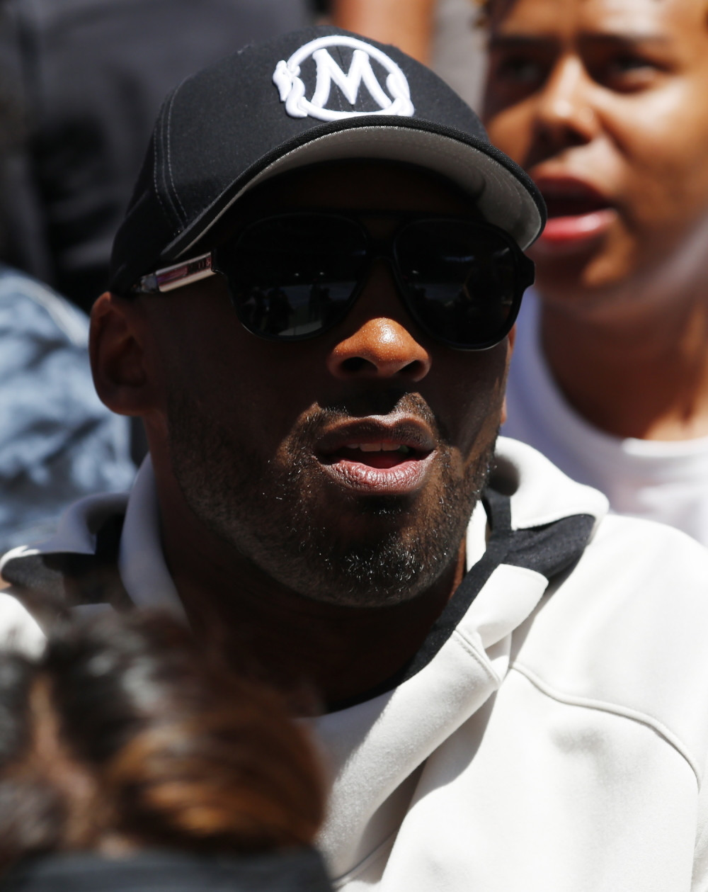 Brajantova osmica na leđima, odbijanje izlaska na teren, povlačenje dresa - sve u njegovu čast... (FOTO/VIDEO)