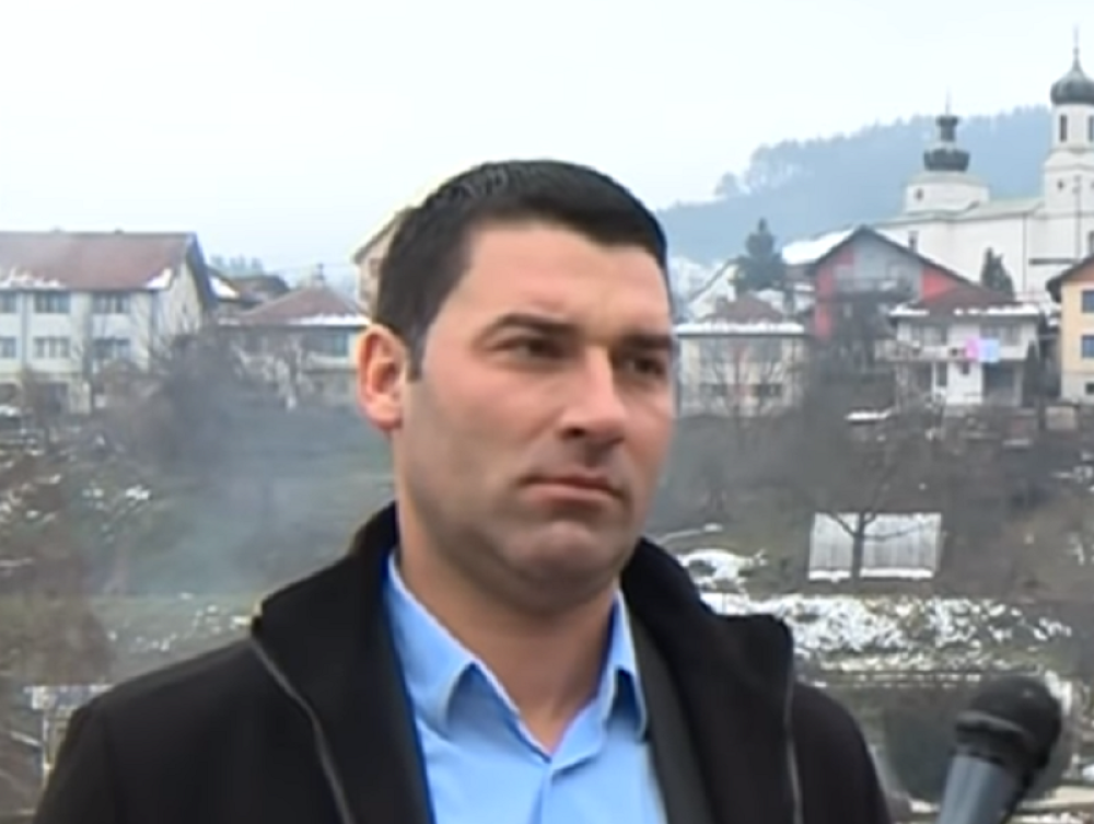 Uhvatio ženu na delu! Varala ga sa političarima! SMS poruke otkrile jezive stvari?!