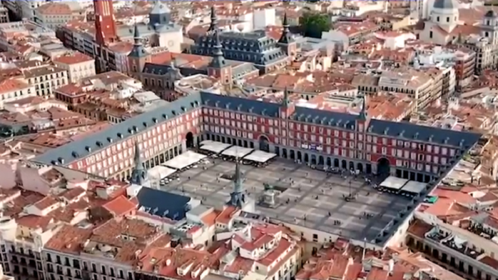 One su hrabre i preterano slobodne! Golim grudima zaustavile proteste! (FOTO)