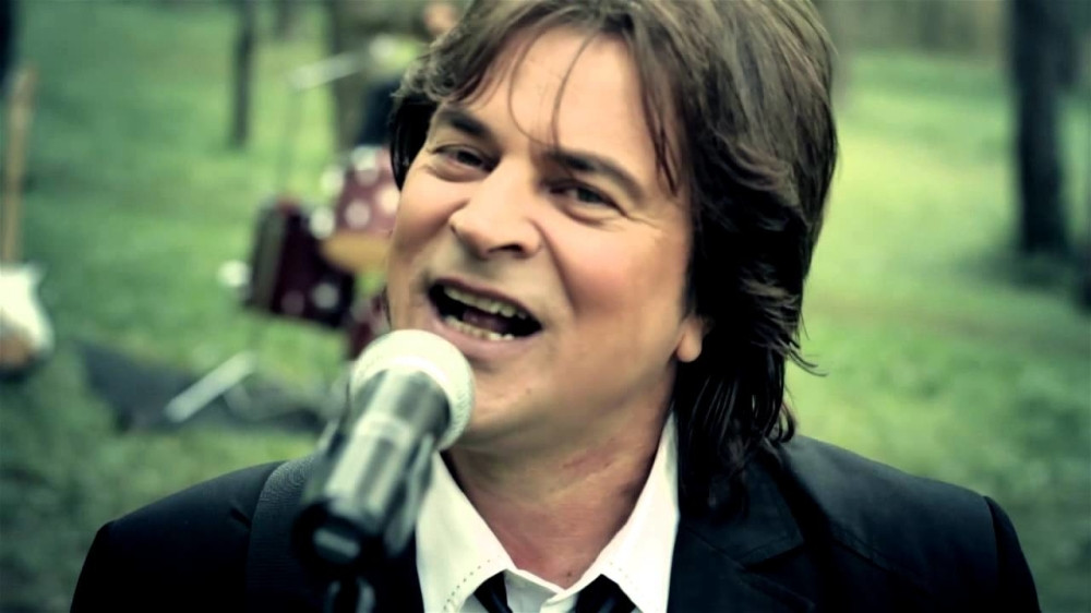 Malo ko zna kako je Alen upoznao svoju suprugu! Sa njom je dobio dvoje dece, a ovako glasi njihova ljubavna priča!