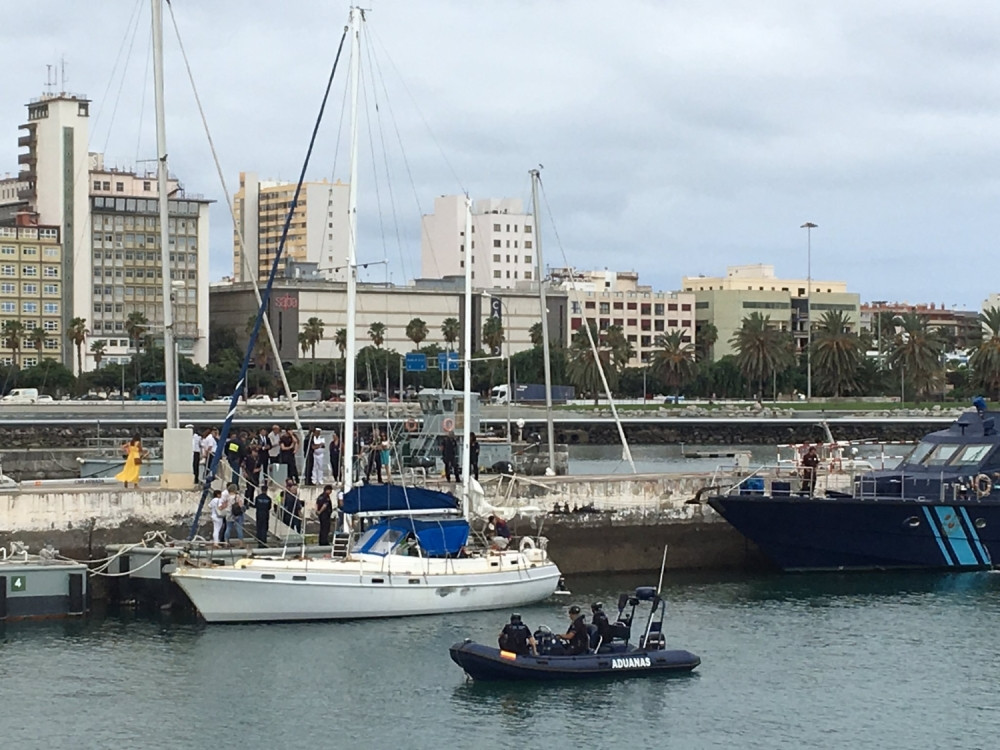 Španski policajci zanemeli kad su ugledali lik SRPSKOG HEROJA na paketima droge! (FOTO)