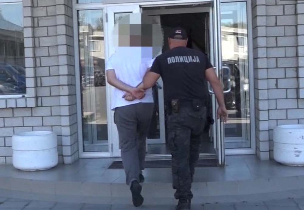 Uhapšena četvorica! "Pali" sa većom količinom droge, osumnjičini se branili ćutanjem!