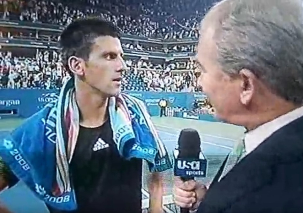 Razbio miljenika publike pa mu zviždali tokom celog intervjua, i tada je bio povređen! (VIDEO)