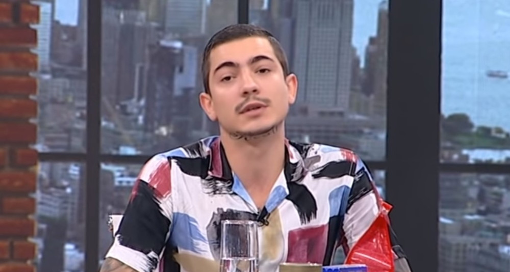 Bio u zatvoru, snimio hit na koji deca otkidaju, a sad glumi u seriji zbog koje će roditelji poludeti