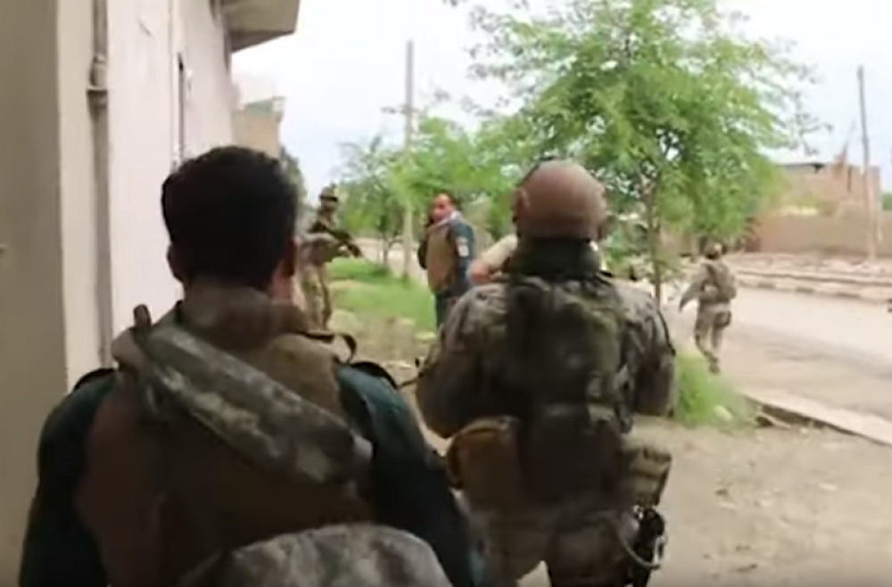 Vesnici demokratije najpre došli da potlačene oslobode terorizma, a sada kupe prnje i odlaze glavom bez obzira! (VIDEO)