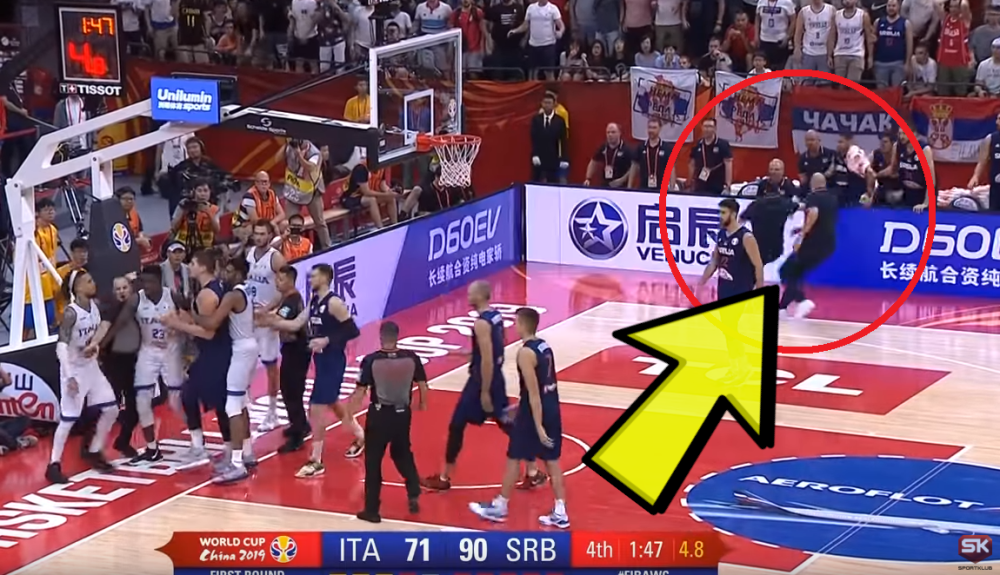 Jokić u tuči, a Stefan Jović s klupe uleće! Kao munja prilazi Đorđević i obara ga, nije znao šta ga je snašlo (VIDEO)