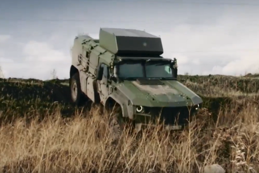 Spolja izgleda kao i svaki vojni džip! Ipak, zgranućete se kada vidite čemu služi (VIDEO)