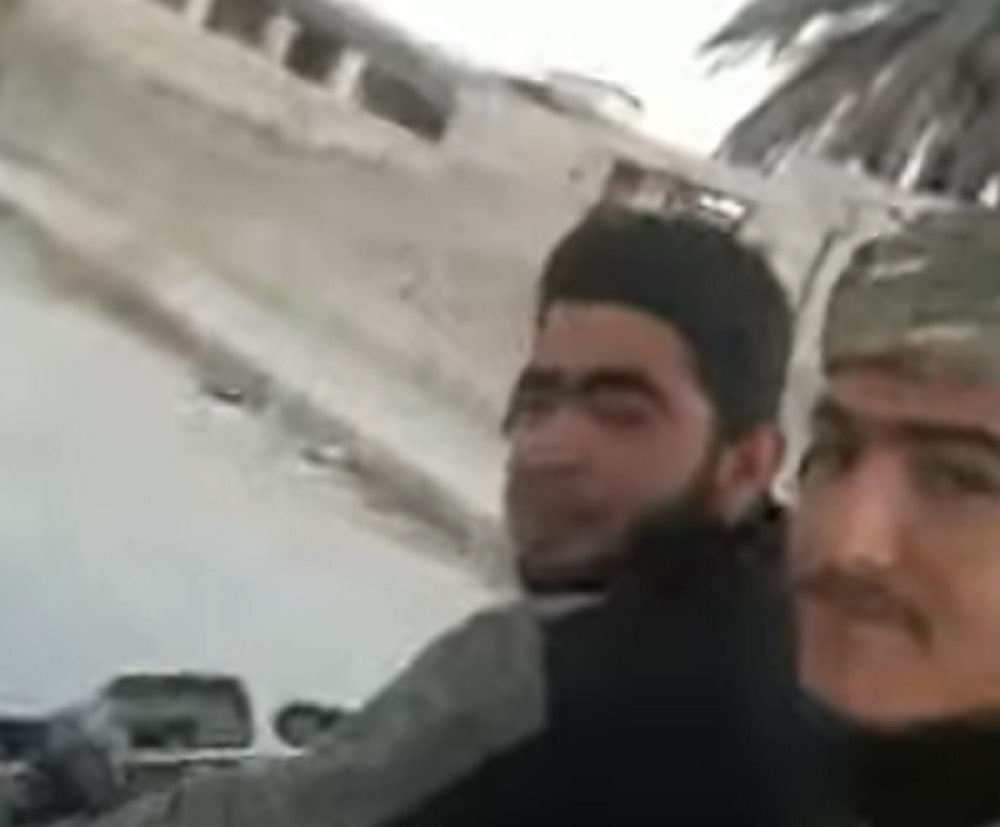 Prezadovoljno pozirali i snimali se, a onda je sve pošlo po zlu (UZNEMIRUJUĆI VIDEO)