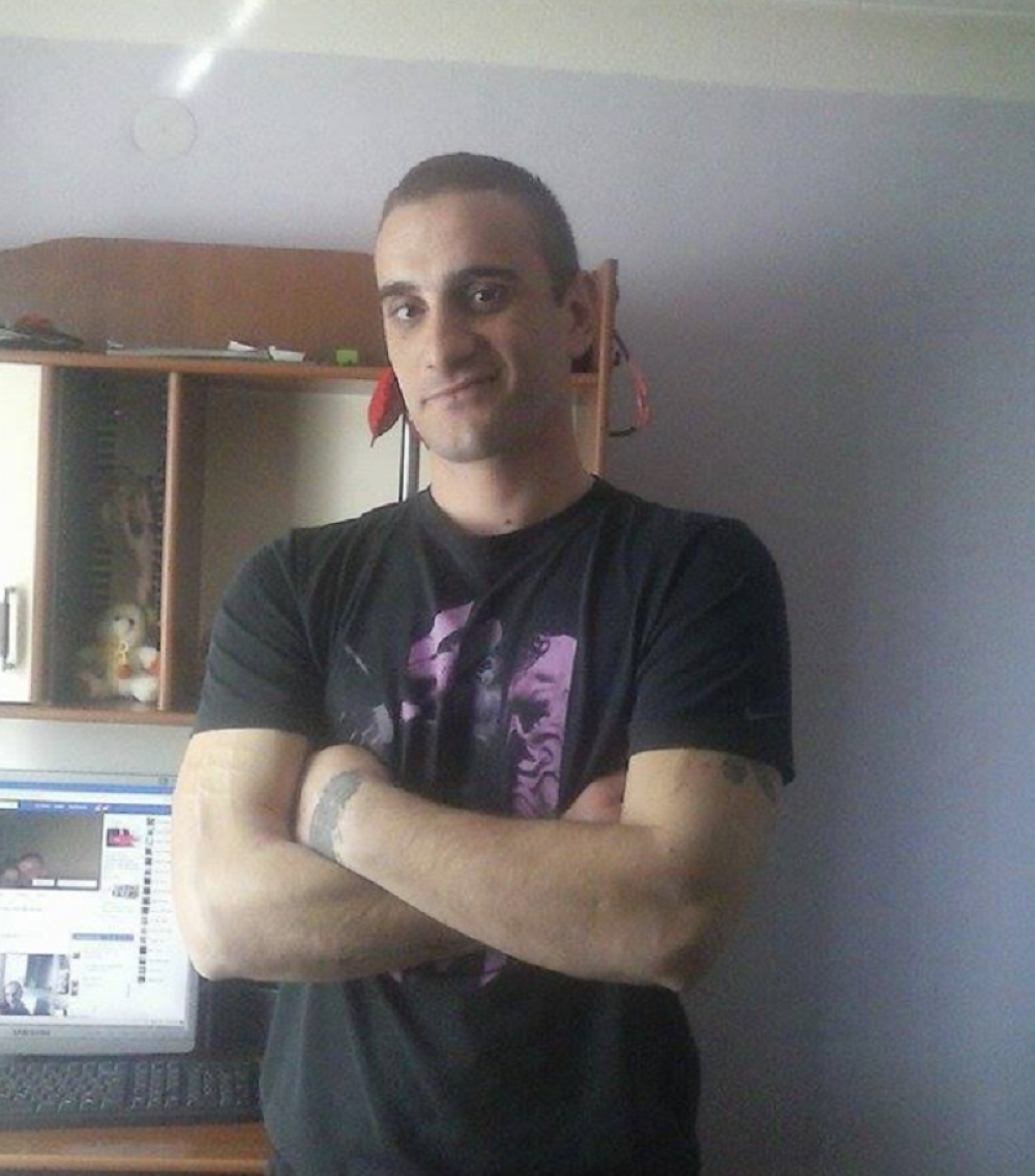 Objavljivao slike sa decom koju umalo da ubije, ispod fotografija ostavljao bolesne komentare!