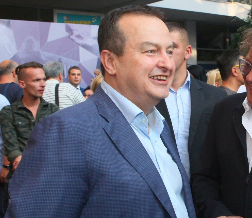 Dačić se obrukao najstrašnije! Iživljavali se, a on tvrdi da nije čuo za "bunga-bunga“ zabave!