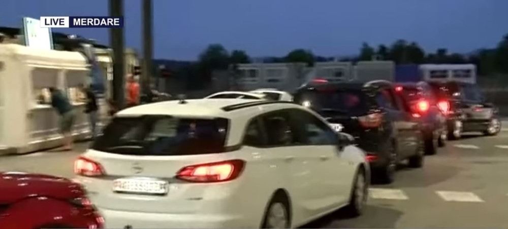 Srpski carinici zaustavili "porše", nisu mogli da veruju ko je za volanom! Sve službe ALARMIRANE!