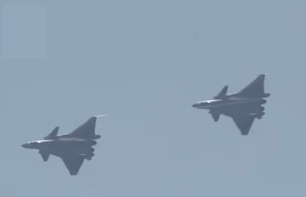 Peking podigao formaciju lovaca J-20, ali jednu tajnu nikako ne otkrivaju! (VIDEO)