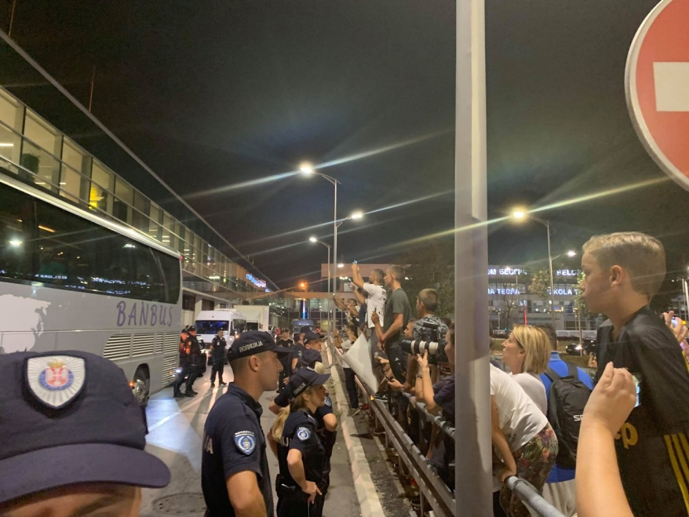 Naš kamerman zabeležio neverovatne scene na aerodromu! OVO JE ISTORIJA UŽIVO!