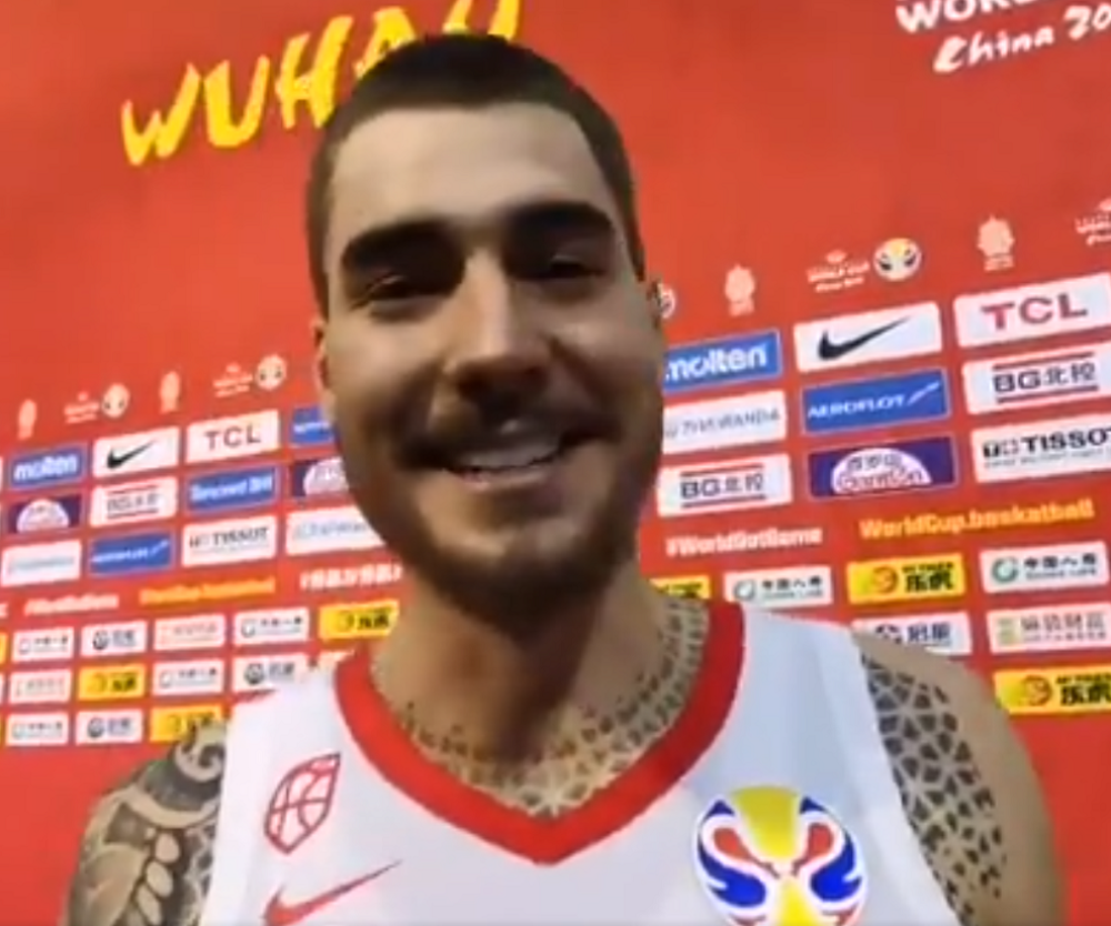 Ernangomes na srpskom jeziku uputio PROVOKATIVNU poruku Nikoli Jokiću! (VIDEO)