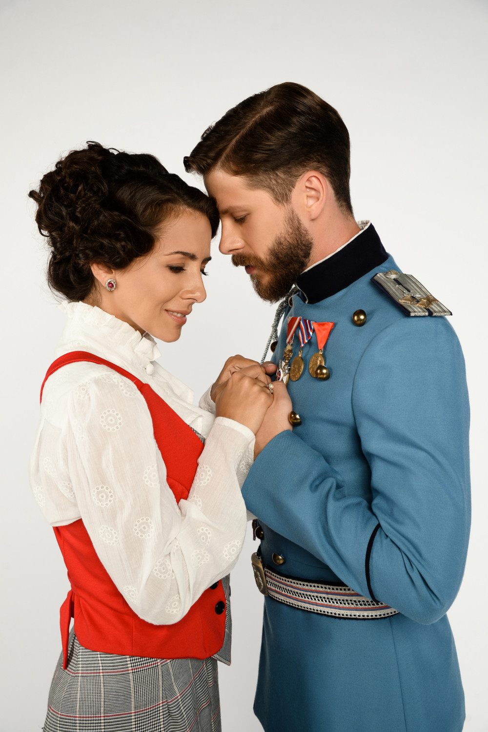 Protagonisti serije "Crveni mesec": Magija nam je promenila živote!