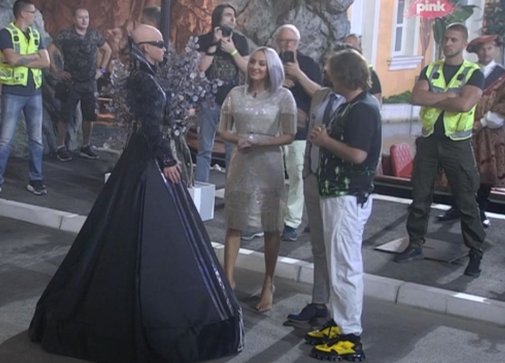 Robot Leposava žestoko spustila Lunu! Isprozivala je zbog silikona, a tek da čujete šta je Amidžiću rekla!