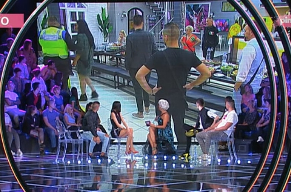 Ova zadrugarka je rođaka čoveka iz produkcije! To nije smelo da joj izleti!