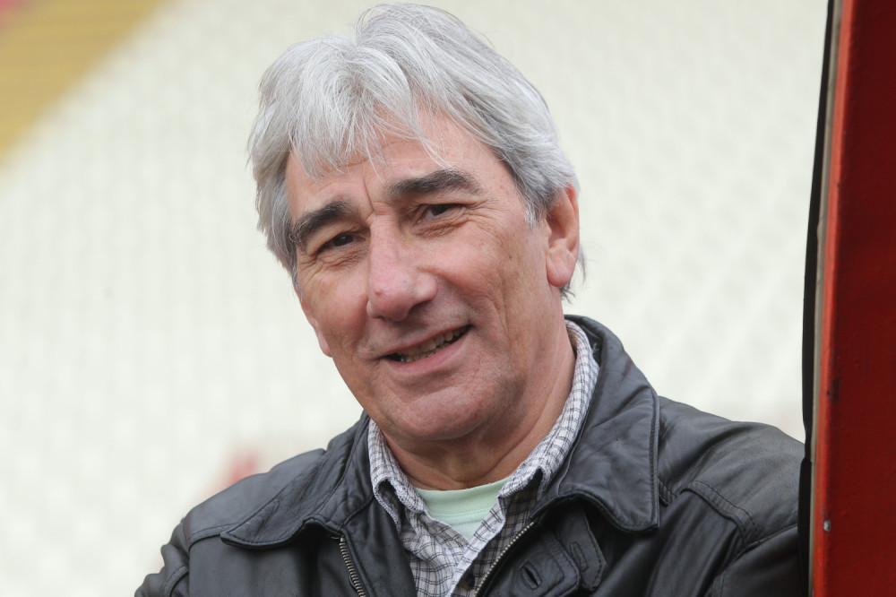 Lepa Brena srpskog glumca nazvala budalom: Odrastao je u teškom siromaštvu, Tito ga je obožavao, a onda je Jova ušao u Ginisovu knjigu!