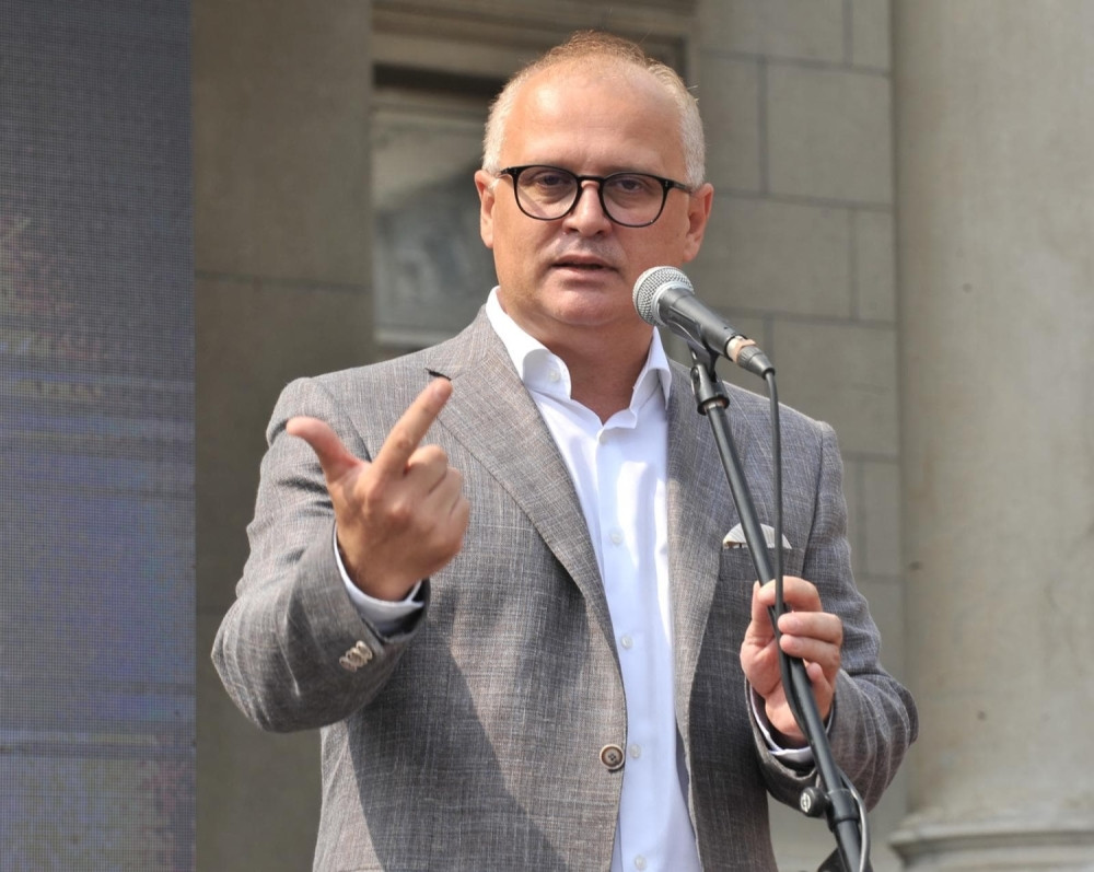 Vesić: Rebalans budžeta za veće plate zaposlenih