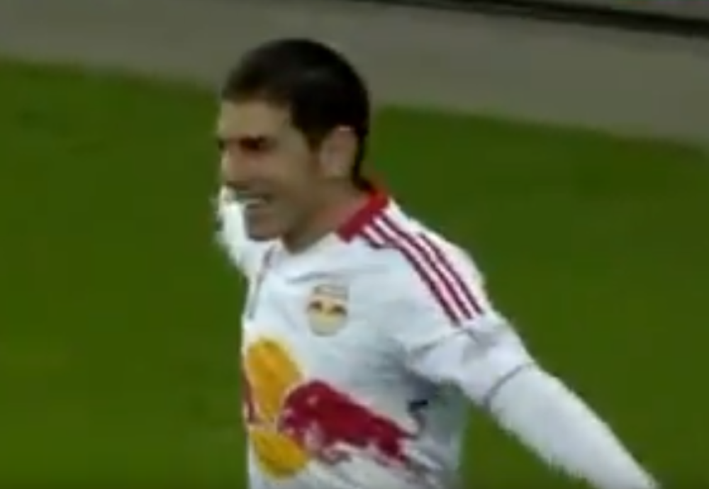 Lumpovao celu noć zbog rođenja ćerke, a onda ujutru došao i postigao HET-TRIK! (VIDEO)