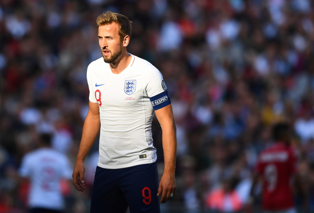 Mnogi odu i "poruše mostove za sobom", postanu egomanijaci, a Englez je postao zvezda i ipak se setio malih početaka (FOTO)