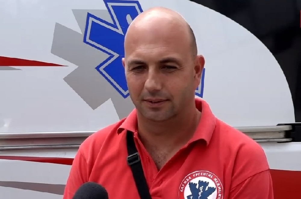 Kada ga je video krvavog, Milan je odmah uskočio u vodu! Zbog onog što se potom desilo otac dečaka priziva susret sa herojem (FOTO)