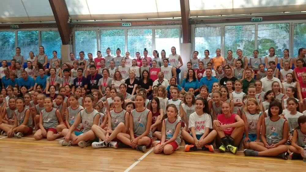 Kinu zamenila Japanom, a onda uputila reči zbog kojih će je obožavati