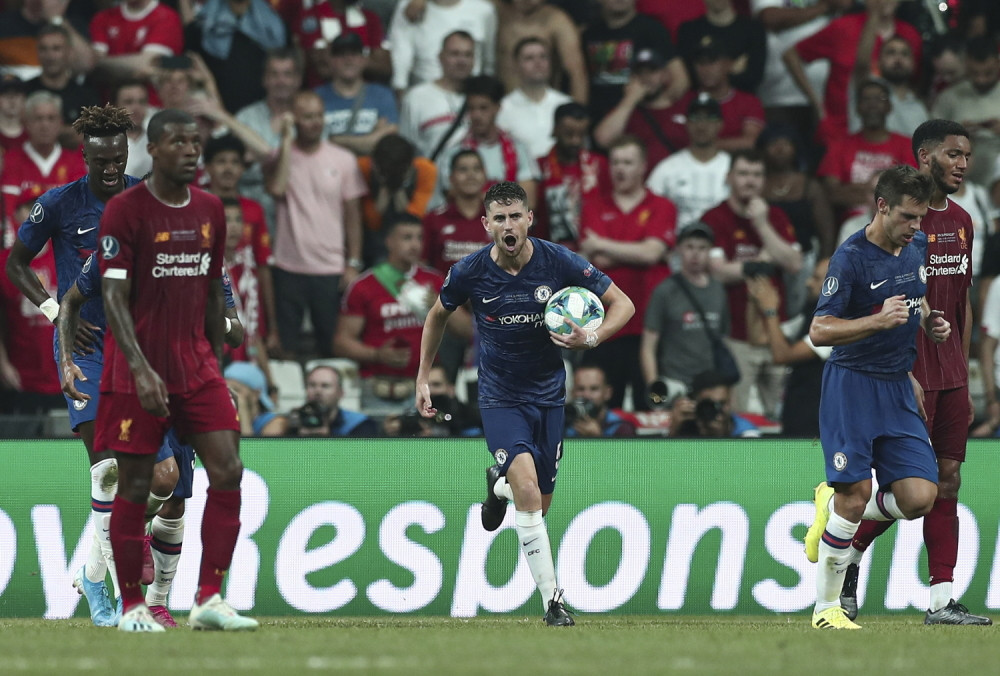 Vezista Čelsija, majstor kratkog pasa i jedan od najvažnijih igrača - ostaje!