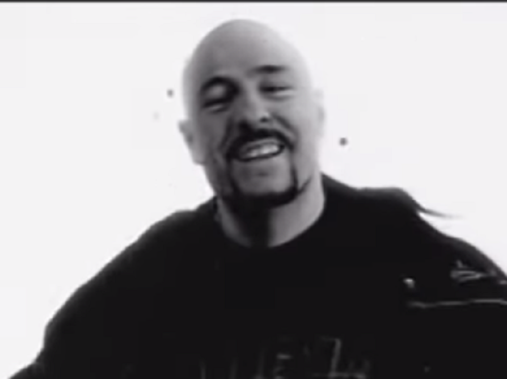 Gruove kolege kroz suze napravile nastup sećanja na našeg repera: "Večeras on kroz nas za vas!" (FOTO)