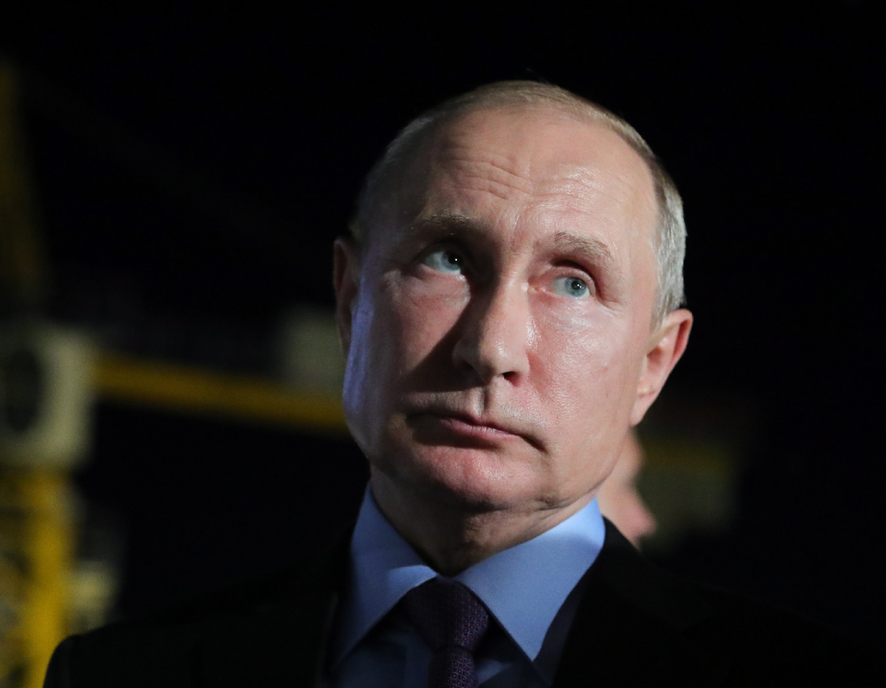 Doušnik krao podatke od predsednika! Uzimao čak i njegove fotografije sa stola!