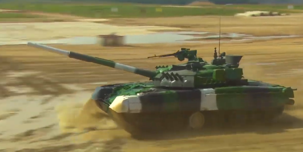 Ovako su Anastasija, Marina i Darja zbrisale mušku konkurenciju na tenkovskim igrama! (VIDEO)