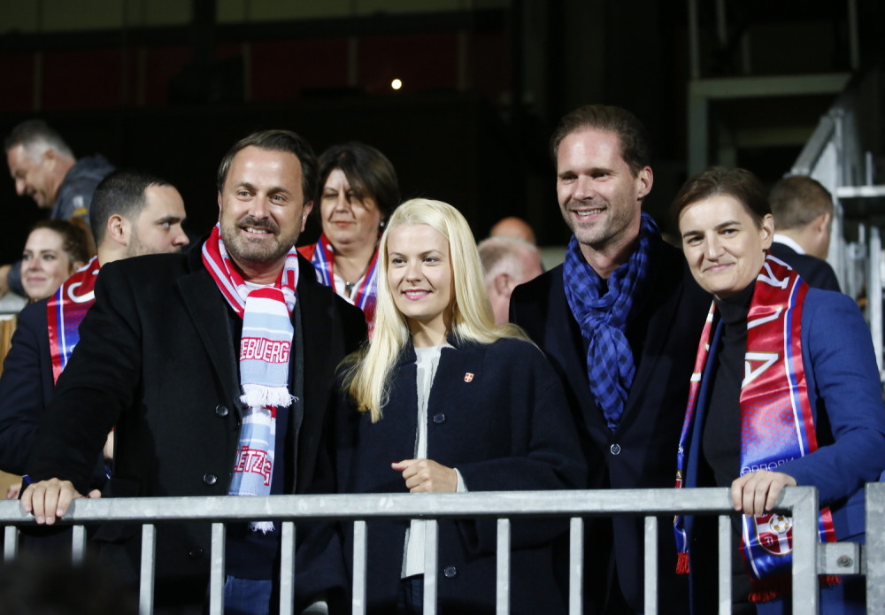 Ana radost prvo podelila sa Kokezom i srdačno zagrlila predsednika FSS! (VIDEO)