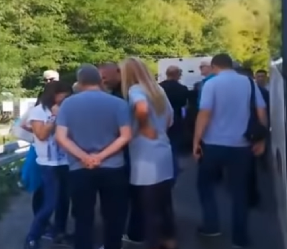 Ovo je objašnjenje zašto je konvoj sa Srbima danas bio zarobljen na Jarinju!